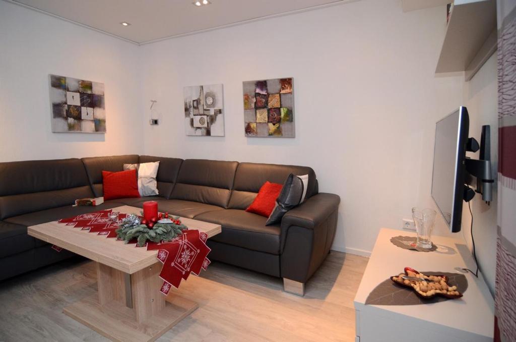 Ferienwohnung Marion エネペータール エクステリア 写真